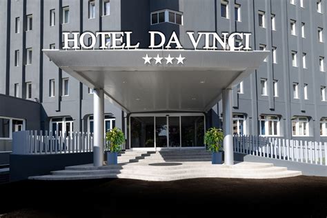 HOTEL DA VINCI .